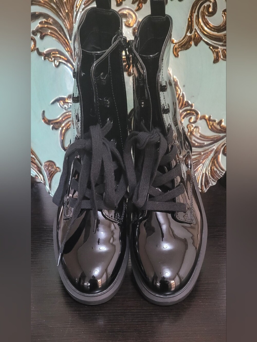 "NWOT" ON. 34TH Women's Boots